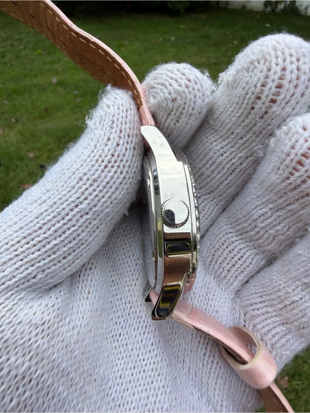 Guess Breast Cancer Awareness Watch U11542L1 Pink Ribbon Crystal Bezel Leather